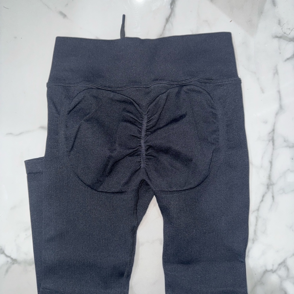 Black Ribbed Activewear Set - Picture 3 of 3